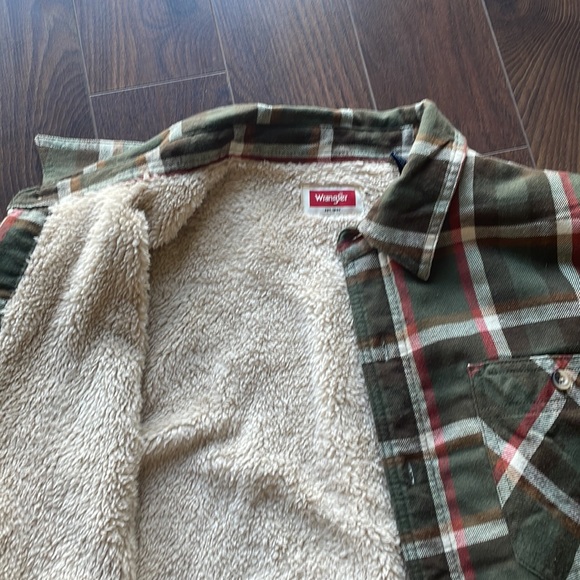 Wragler, Feel free to contact me and ask question or offer. - Picture 4 of 5